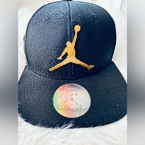 Nike Jordan Hat Snapback Cap Black Elephant Print Gold Jordan Size Youth